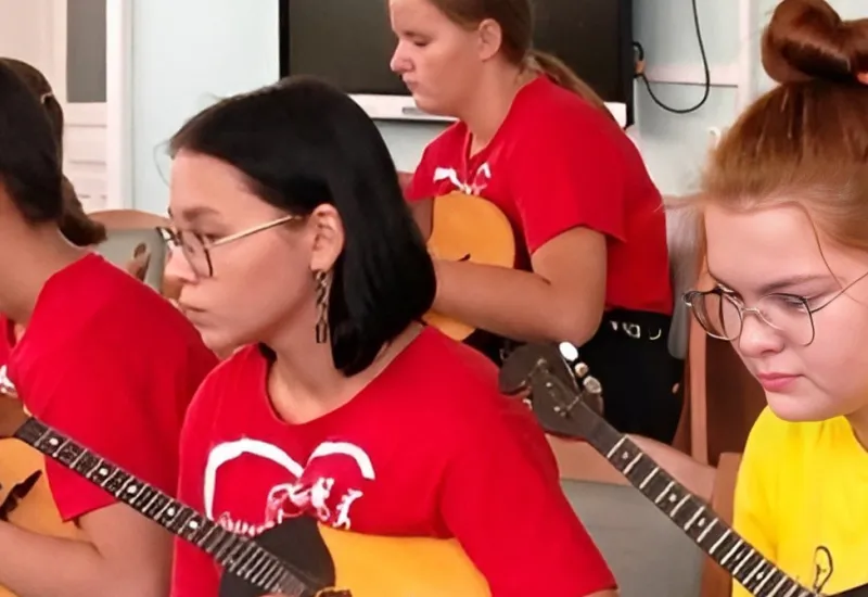 Исполнительство на народных инструментах