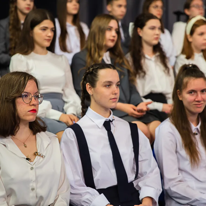 Лучшие нижегородские школьники отправятся на съемки программы «Умницы и умники»